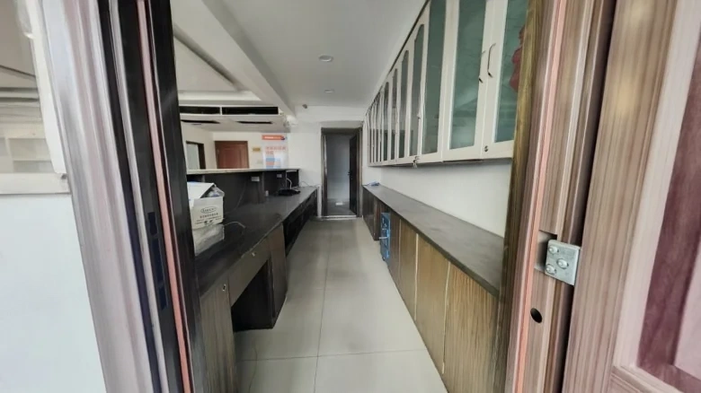 Guo Fang Business Building - View 2