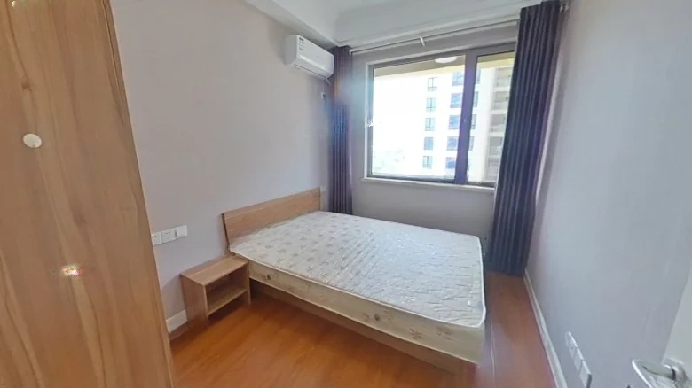 Clear Wind Riverbank - View 4