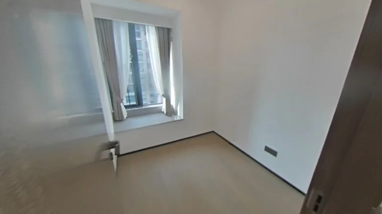 Poly Hongkong Trade Sky Piano - View 2