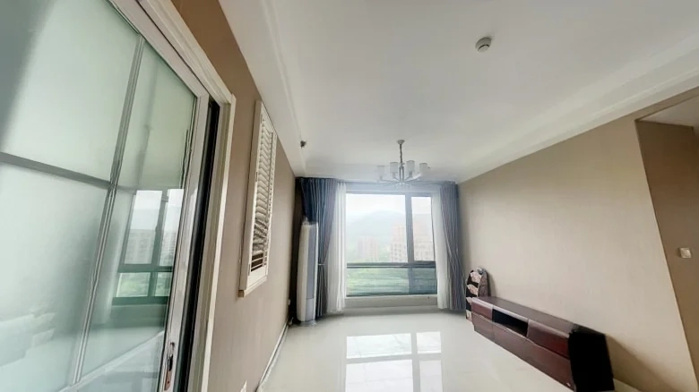 Clearwind Riverbank - View 5