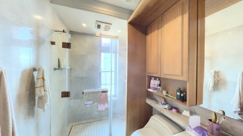 Vanke Lake Heart Island - View 9