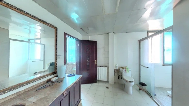 Phoenix Building - View 11