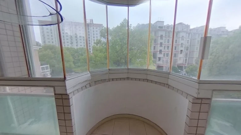 Green Link Apartment - View 11