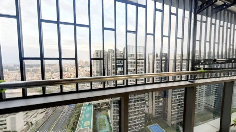 Polytery Hall Plaza - View 15