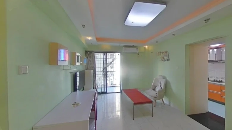 Dragon Gate Heaven下的翻译可以根据上下文有不同的表达，但最常用的直接对应译名是 - View 3