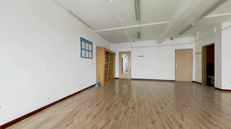 Wanda 39 Carats - View 2