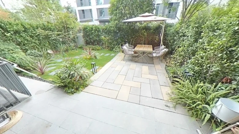 Dawn Moon Clarity Pavilion - View 15