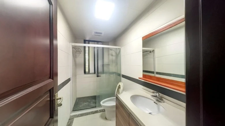 State Trade Blue Sea - View 10