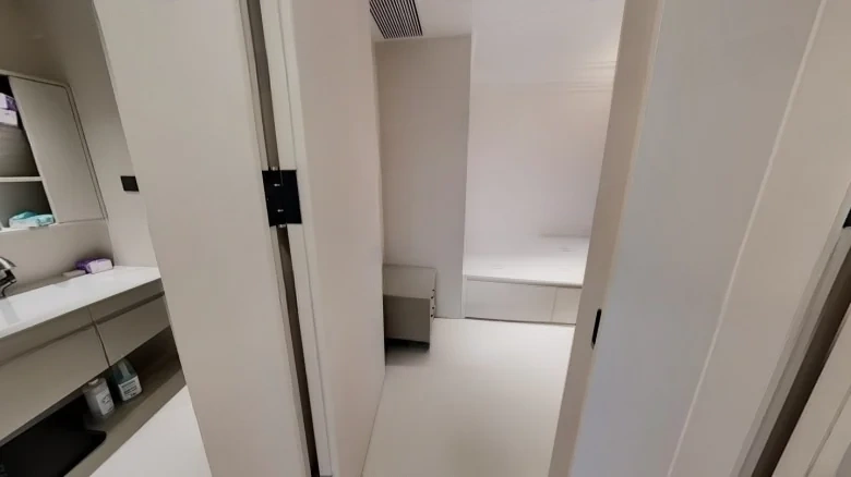 Honored Waves Eastward Gaze - View 2