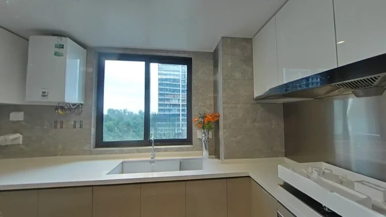 Fish Mouth Grace Mansion - View 9