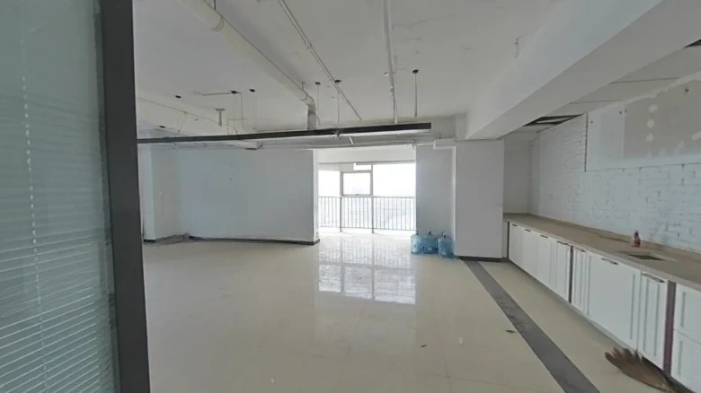 Rongtong Finance Tower - View 5