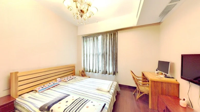 No. 1881 Manor - View 5