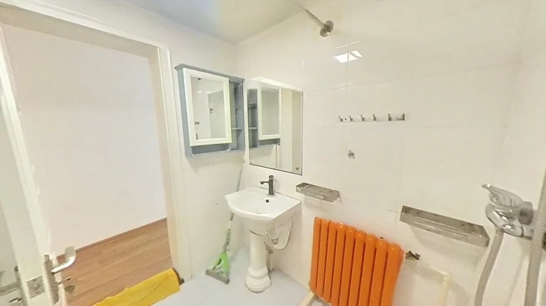 Biography Literature Apartment - View 9