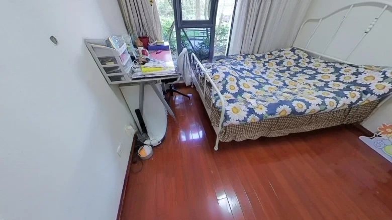 Greenland Wharf Apartments - View 3