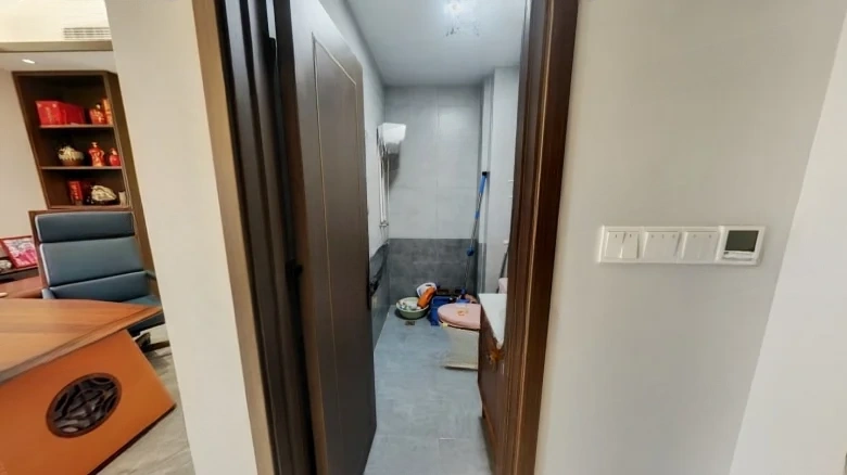 Vanke Metropolis - View 9