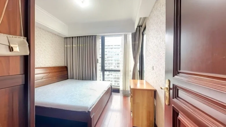 Green City Moon over the South of the River - View 2