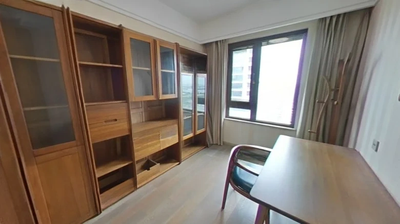 Clock South Street No 118 - View 6