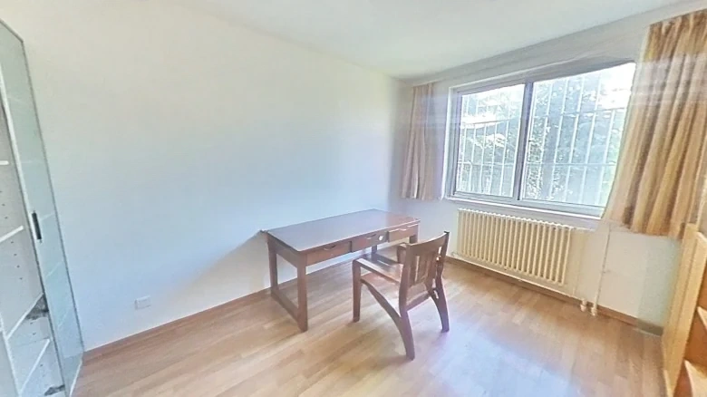 Biography Literature Apartment - View 4