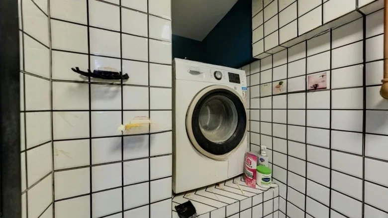 Xinyang Plaza - View 13