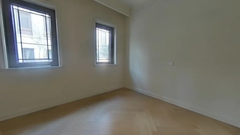 Green City·Imperial River Courtyard - View 2