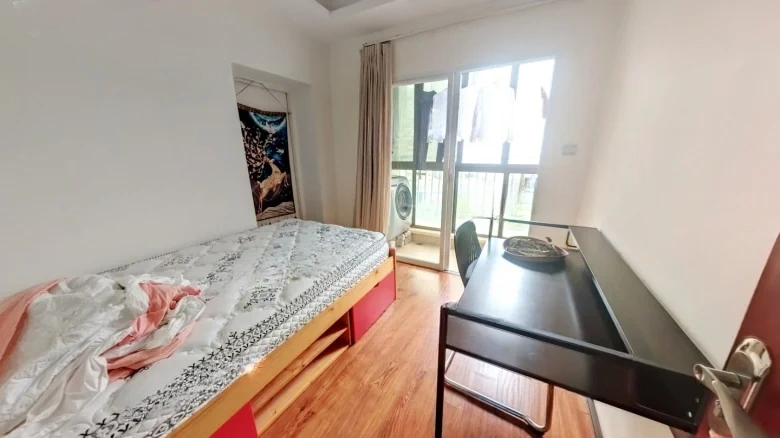 International Plaza - View 2