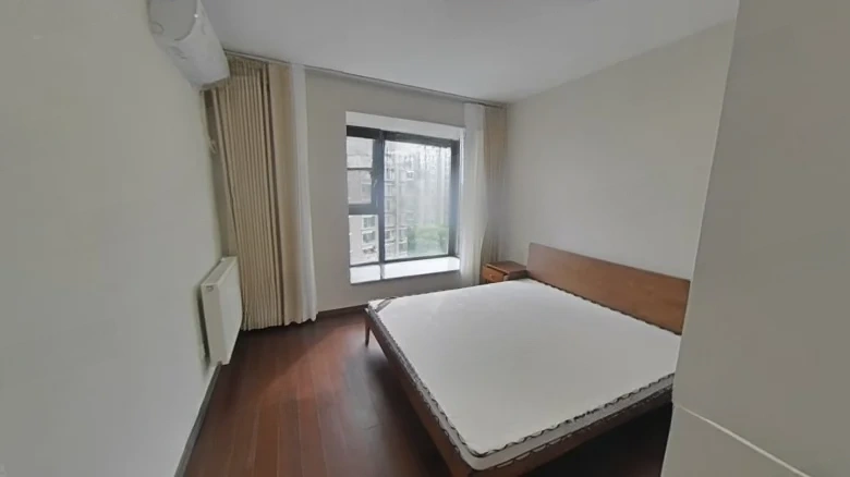 Eurocity Triumph Lido Garden - View 4