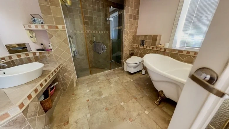 Golden Autumn Grand Garden - View 15