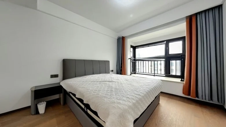 Spring Breeze South Bank East Garden - View 2