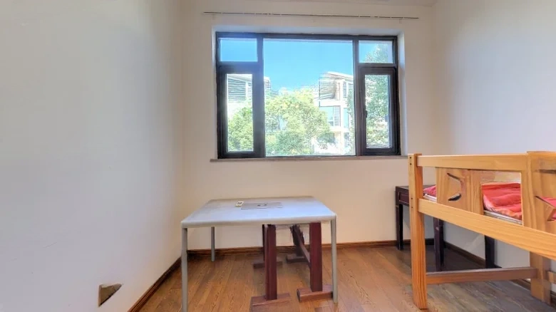 Towards East Island - View 4