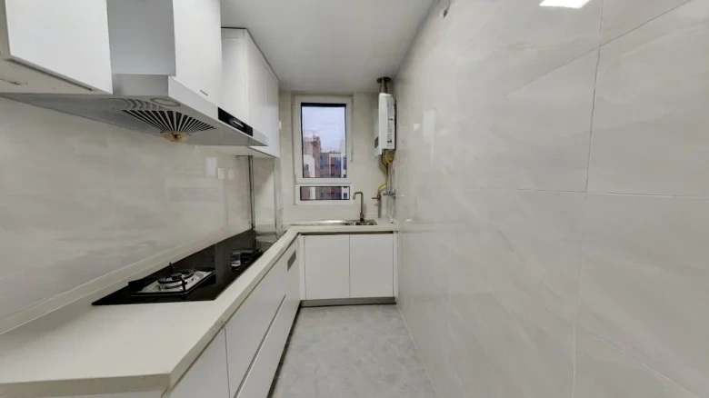 Guang'an Rongyue Home Yan园 in this case seems to be part of the address or location description rather than a compound word. A more appropriate translation focusing on the main terms would be - View 4