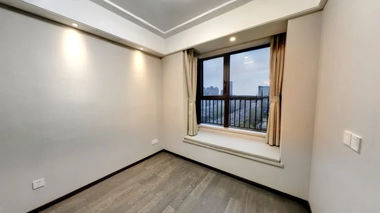 Green City · Morning Breeze and Moonlight - View 4