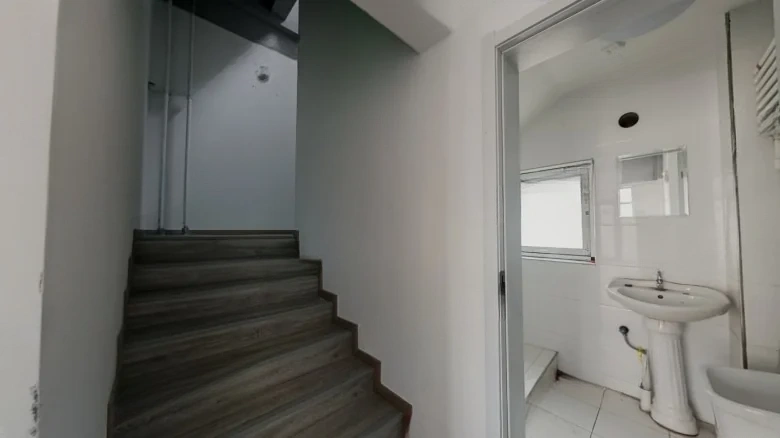 Lucy's Tai Shan No. 7 - View 7