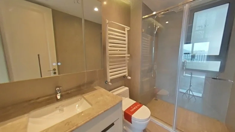 Silent Wave Mountain - View 9