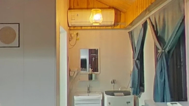 Sugar Workshop Corridor - View 12