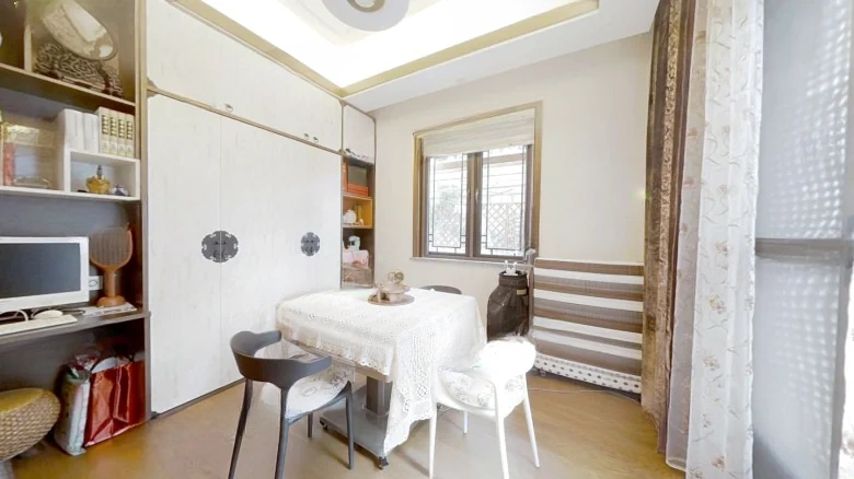 Green City Peach Blossom Spring - View 2