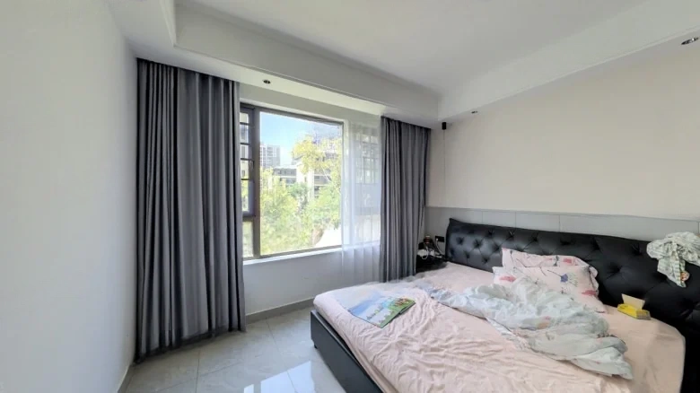 Zhengrong Riverside Purple Mansion Terrace - View 2