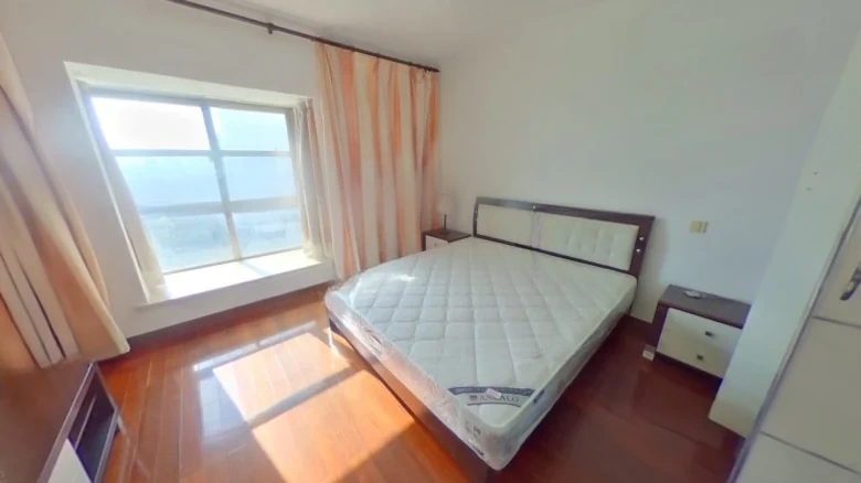 Lake Left Bank - View 3