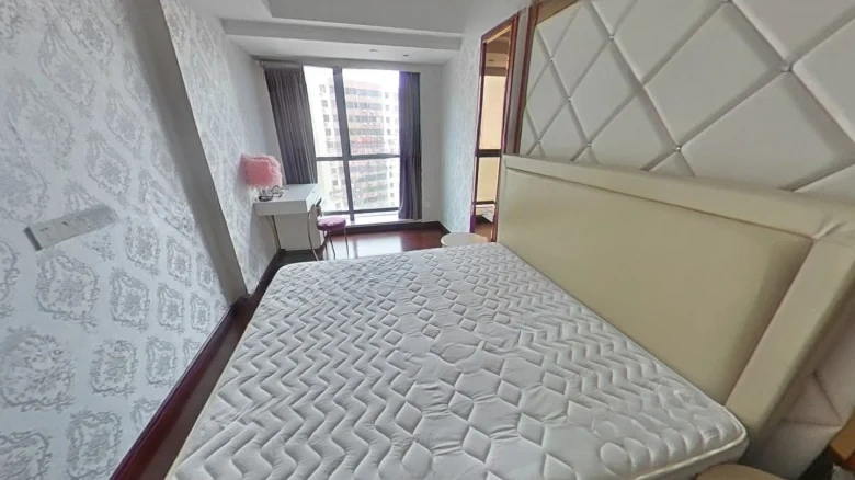 Xinhe Silver Lake Peak - View 4