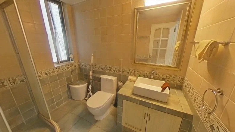 Silver City West Bank Manor - View 11