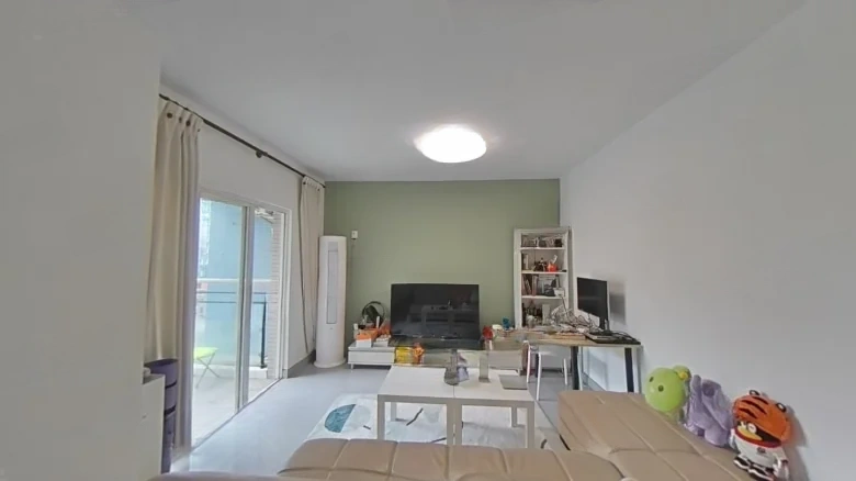 Clear sky and gentle breeze - View 3