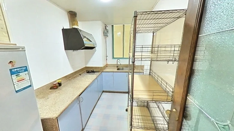 King Trade Golden Seashore - View 6