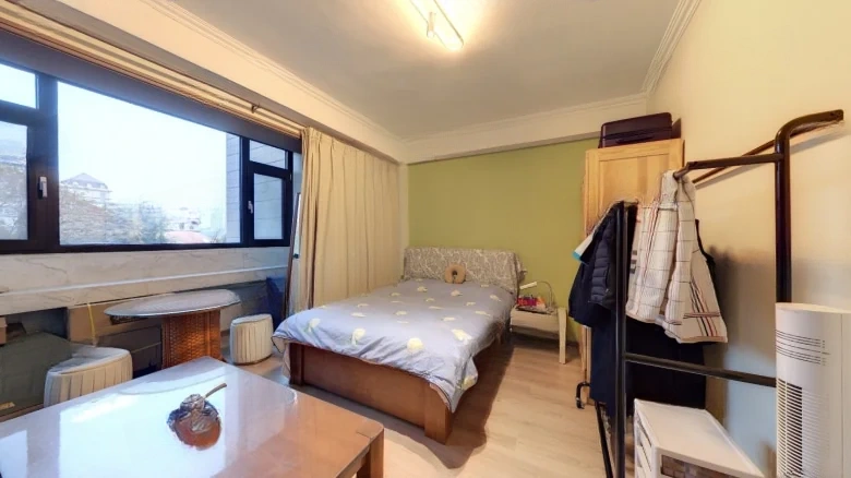 Round Square Apartments - View 3