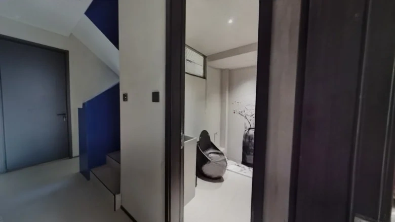 West Embankment Villa - View 11