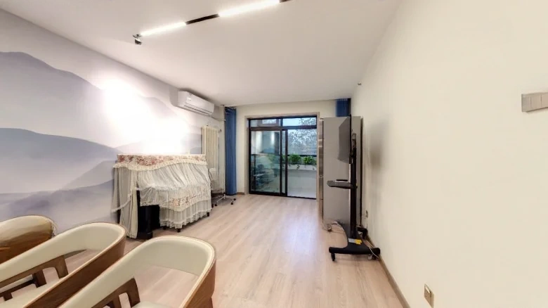 Round Square Apartments - View 5