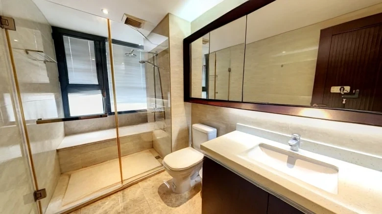 Round Fusion Plaza Residences - View 13