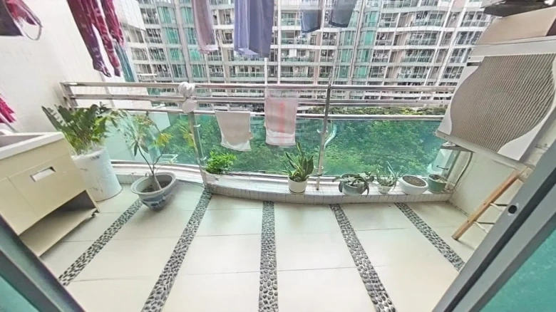 Elegance View Green Court - View 12