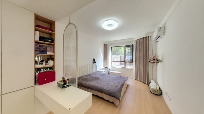 Wan Jin Red Tree Bay Jinhua - View 2