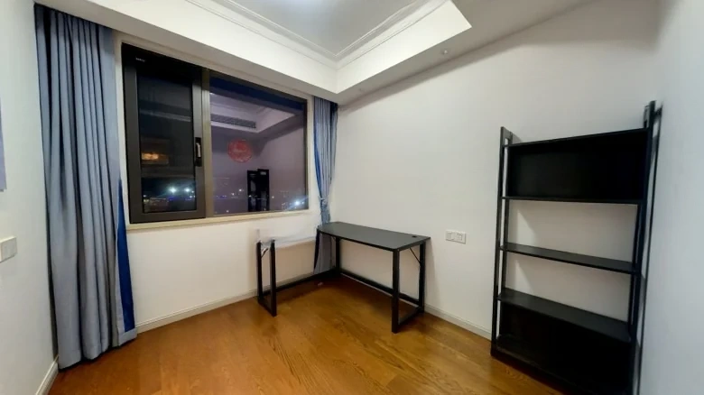 Luhu Wulin Upper City - View 3