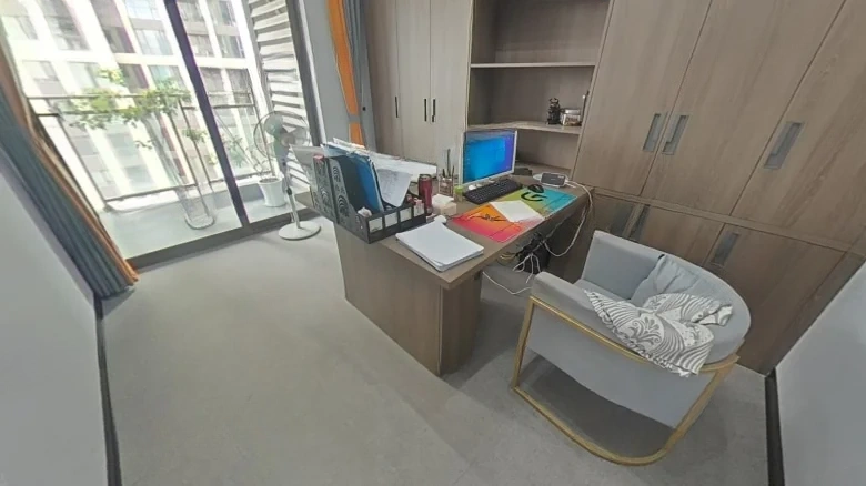 Rongshuo White Elephant Street - View 3