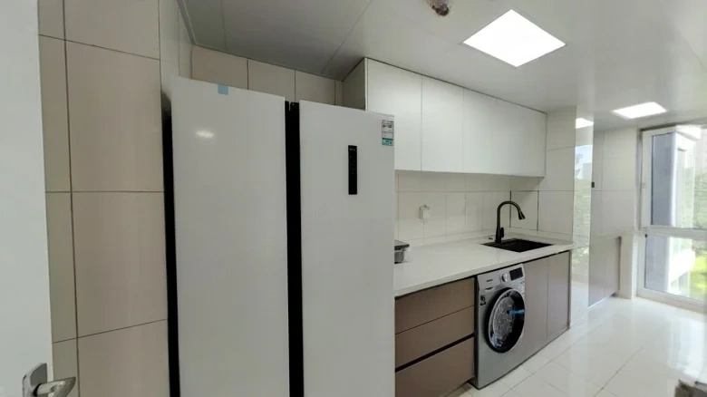 View Lake International - View 7